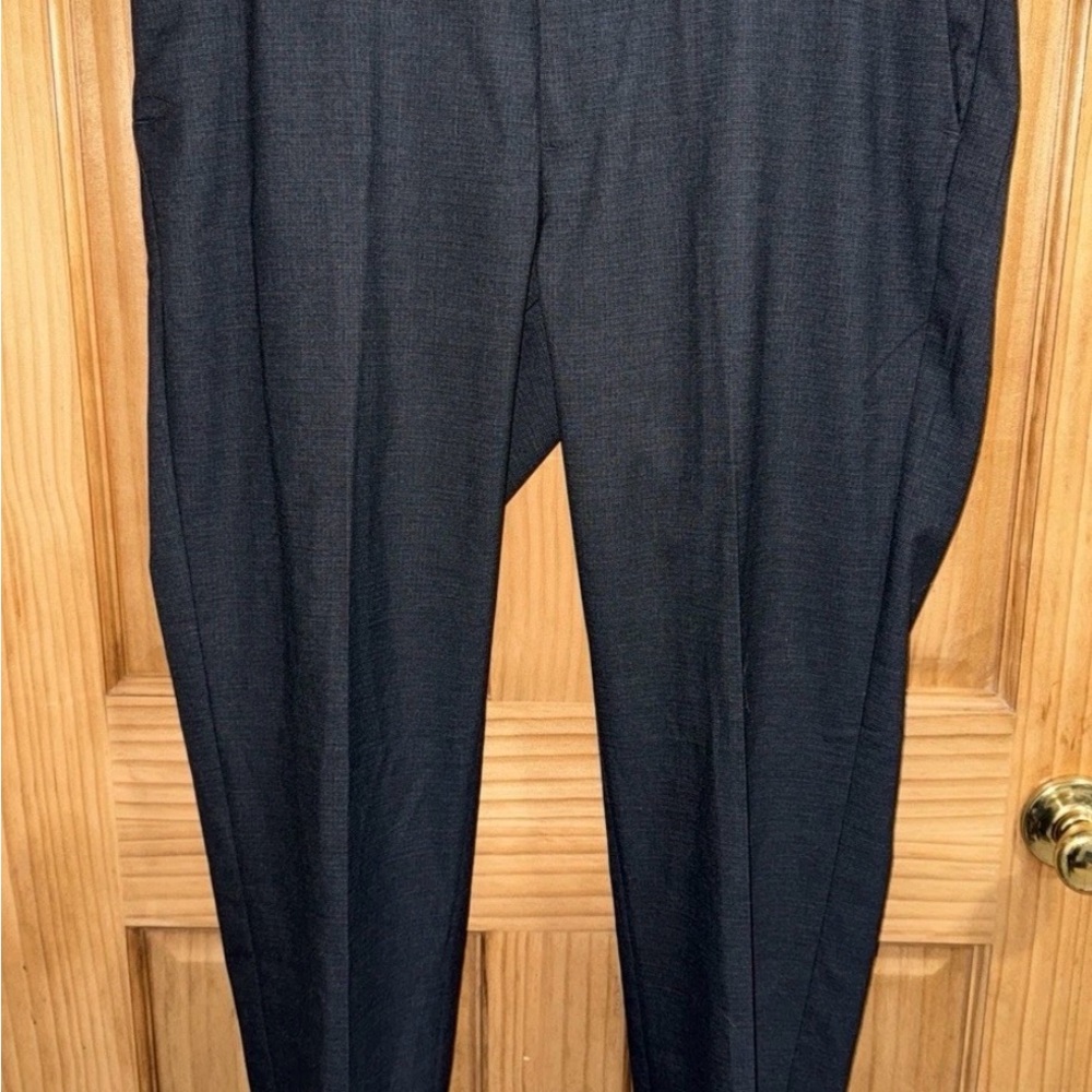 NWT Men’s J.M. Haggar 4-Way Stretch Dress Pants-Grid Charcoal Htr-Slim-36”x30” - Picture 4 of 8
